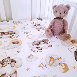 Cot: 60 x 120 x 10 cm Cot Bed: 70 x 140 x 10 cm Ikea Bed: 80 x 130 x 12 cm Space Saver: 50 x 100 x 10 cm Snuz Crib: 80 x 44 cm