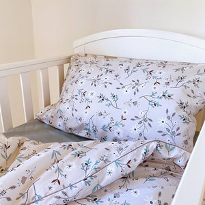 Create a soft, serene sleep space with this handmade baby girl bedding set, lovingly crafted in Northern Ireland. Designed for both cot and toddler cot bed sizes, this bedding is made from 100% Oeko-Tex® certified cotton, making it wonderfully soft, breathable, and safe for your baby’s delicate skin.