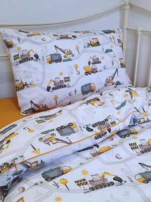 construction bedding set, truck and digger bedding, boys’ duvet cover, toddler bedding, single bed set, construction theme bedroom, boys’ room décor, under construction duvet cover, kids' cotton bedding, boys' bedding set