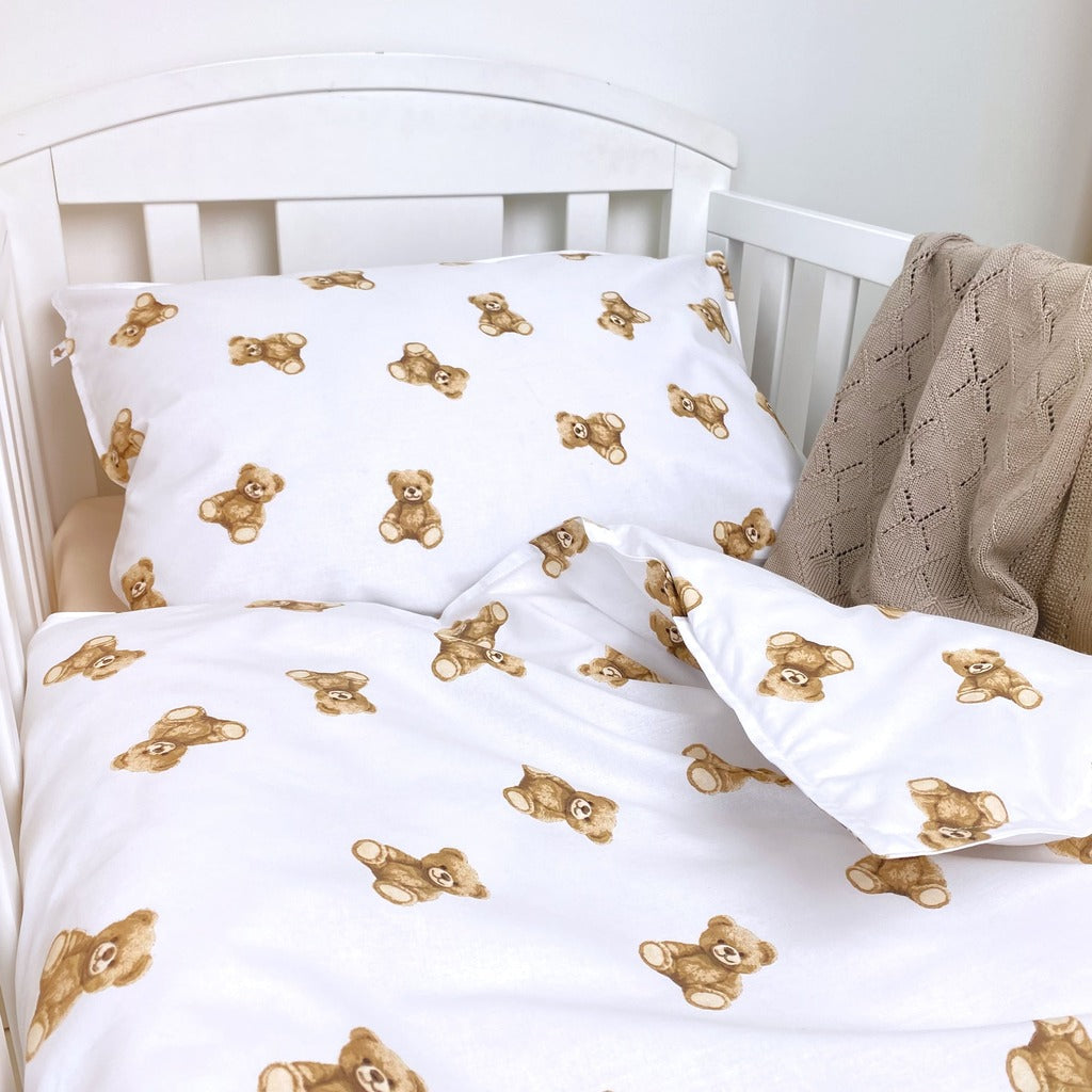 baby bedding set, cot bedding, toddler bedding, cot bed set, teddy bear bedding, nursery bedding, 100% cotton bedding, breathable baby bedding, Oeko-Tex certified, handcrafted baby bedding