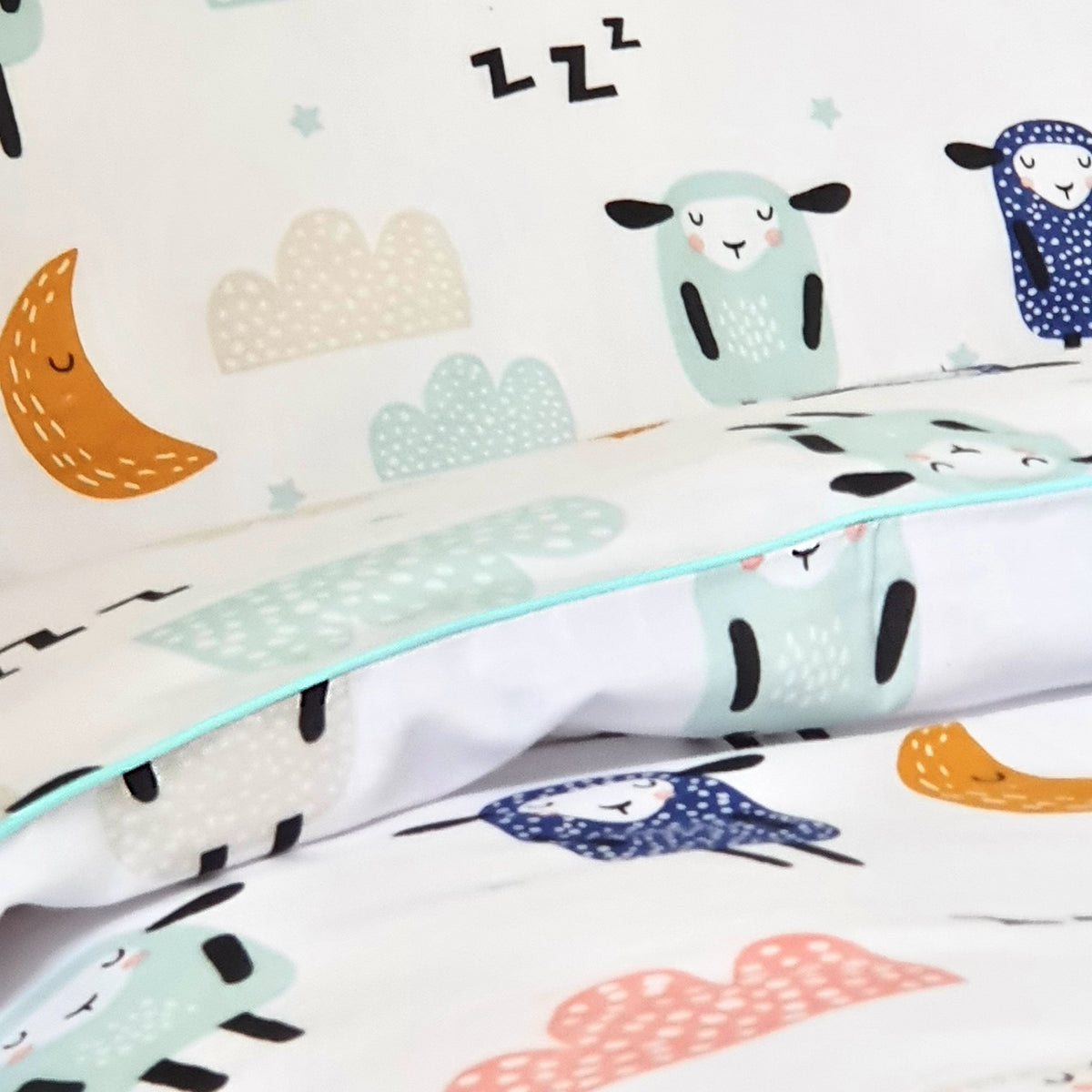 Cute Sheep, Clouds Bedding Set , Baby Cot and Cot Bed