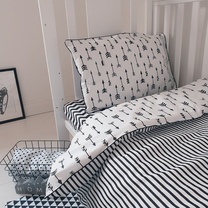 Monochrome Duvet Cover Pillowcase for Babies Arrows Print Fabricco
